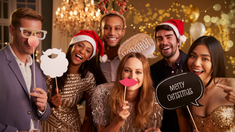Teeth Whitening Tips for the Holidays: Jingle All the Way to a White Smile 